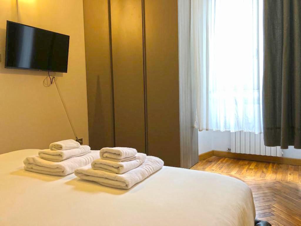 Castel Morrone Apartment Milano Eksteriør bilde